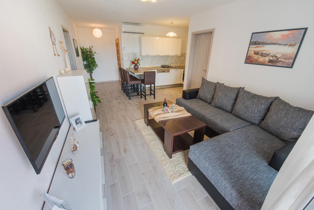 Apartment Grabovac Kaštela Zimmer foto